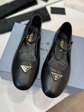 Prada Black Leather Flats Size 38